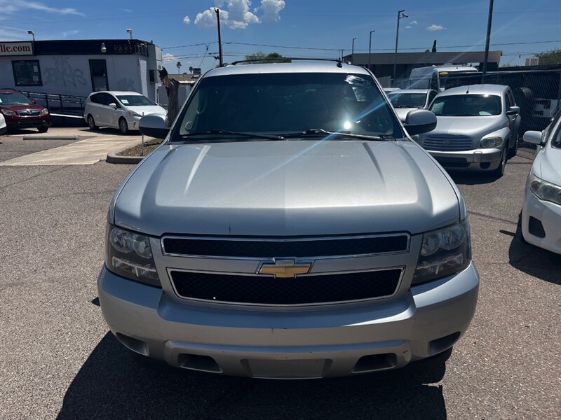 2011 Chevrolet Suburban LS - Photo 3 - Tucson, AZ 85711