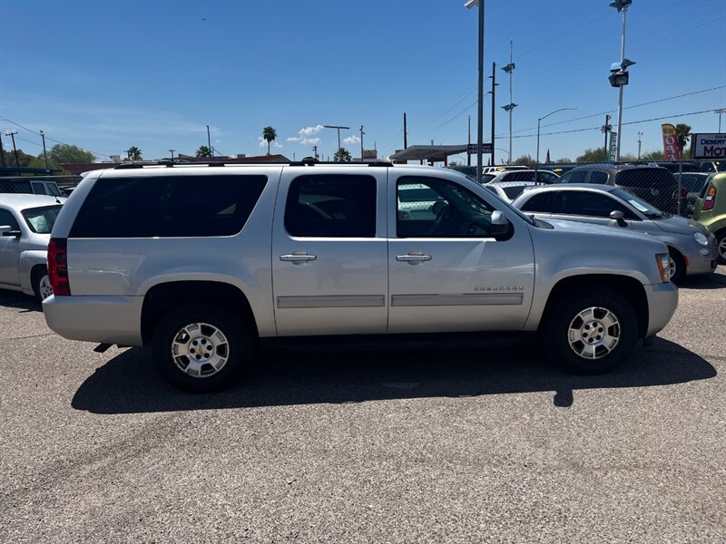 2011 Chevrolet Suburban LS - Photo 4 - Tucson, AZ 85711