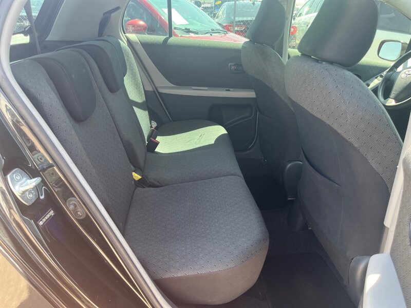 2010 Toyota Yaris - Photo 12 - Tucson, AZ 85711