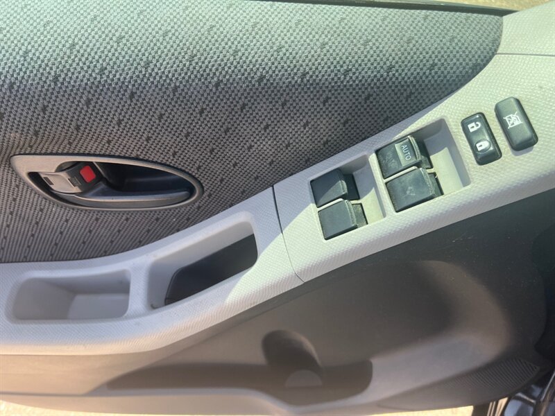 2010 Toyota Yaris - Photo 11 - Tucson, AZ 85711