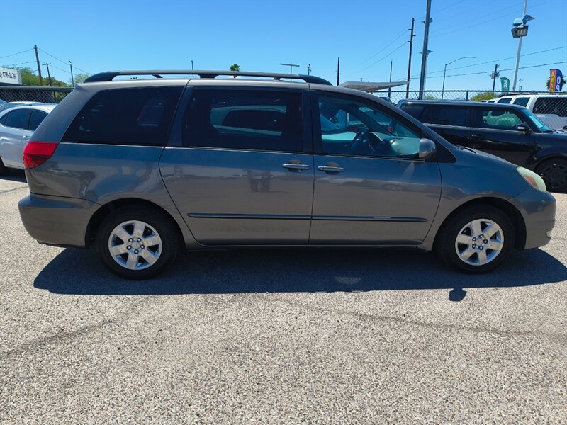 2004 Toyota Sienna XLE 7 Passenger - Photo 4 - Tucson, AZ 85711