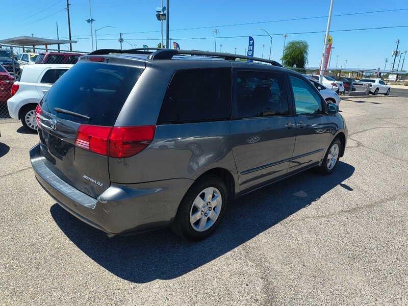 2004 Toyota Sienna XLE 7 Passenger - Photo 2 - Tucson, AZ 85711