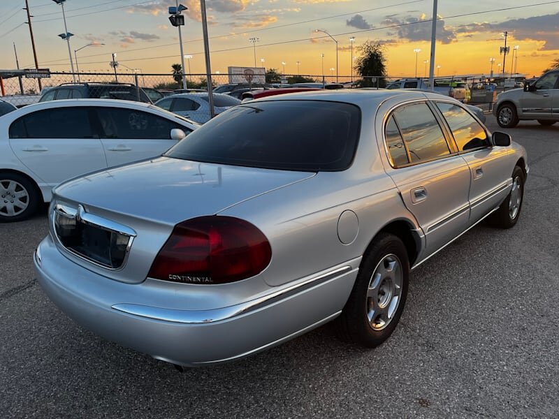 1999 Lincoln Continental   - Photo 2 - Tucson, AZ 85711