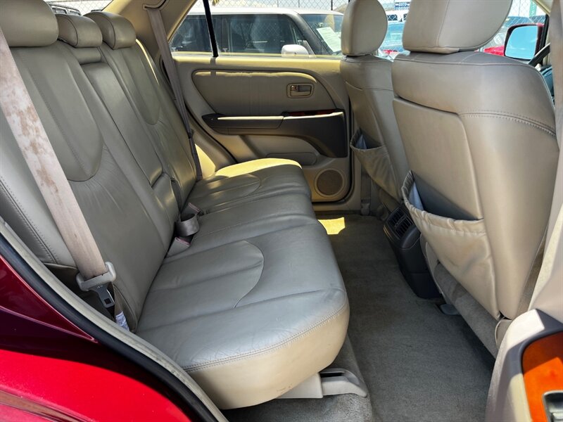 2000 Lexus RX 300 - Photo 11 - Tucson, AZ 85711