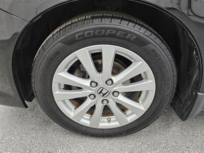 2012 Honda Civic EX-L   - Photo 16 - Spring City, PA 19475