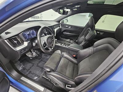 2018 Volvo XC60 T5 R-Design   - Photo 10 - Spring City, PA 19475
