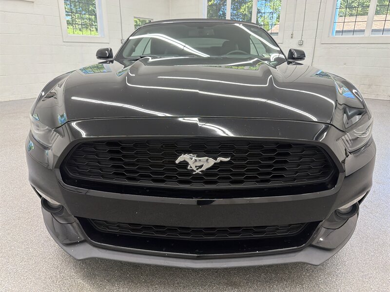 2016 Ford Mustang EcoBoost Premium  