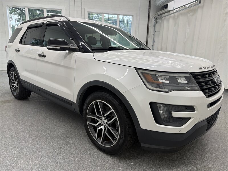 2016 Ford Explorer Sport 4