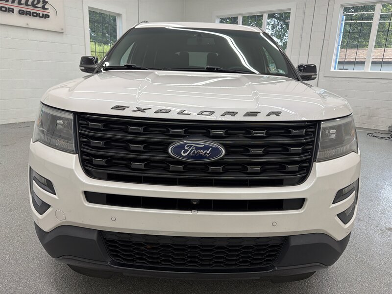 2016 Ford Explorer Sport 3