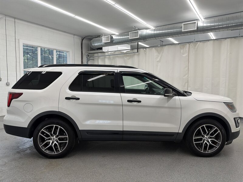 2016 Ford Explorer Sport 5
