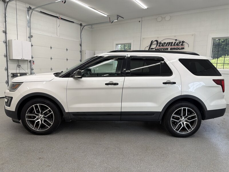 2016 Ford Explorer Sport 9