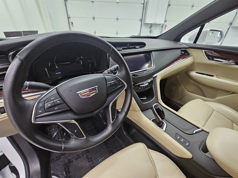 2018 Cadillac XT5 Luxury 11