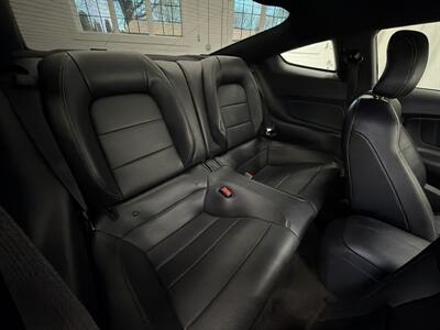 2016 Ford Mustang EcoBoost Premium   - Photo 12 - Spring City, PA 19475