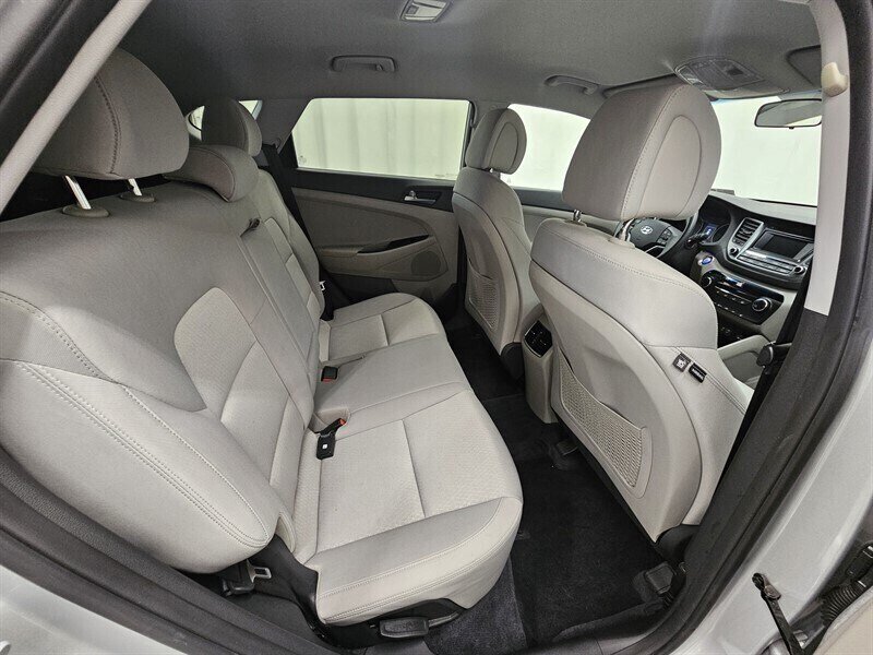 2017 Hyundai Tucson Sport photo 8