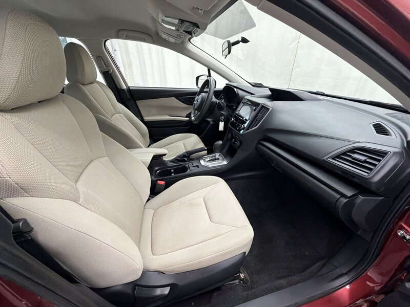 2019 Subaru Impreza 2.0i 13