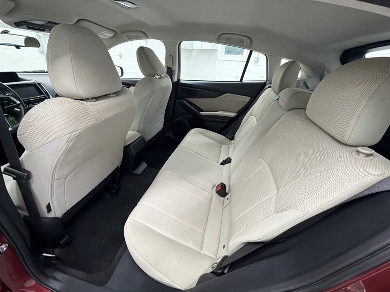 2019 Subaru Impreza 2.0i 12
