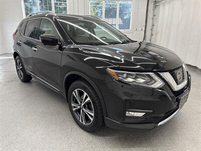 2017 Nissan Rogue SL - Photo 3 - Spring City, PA 19475
