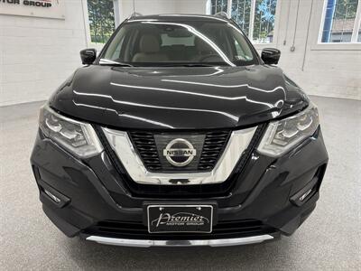 2017 Nissan Rogue SL - Photo 2 - Spring City, PA 19475