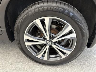 2017 Nissan Rogue SL - Photo 17 - Spring City, PA 19475