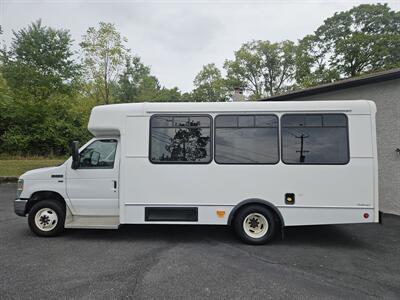 2014 Ford E-350 SD   - Photo 8 - Spring City, PA 19475