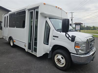 2014 Ford E-350 SD   - Photo 3 - Spring City, PA 19475
