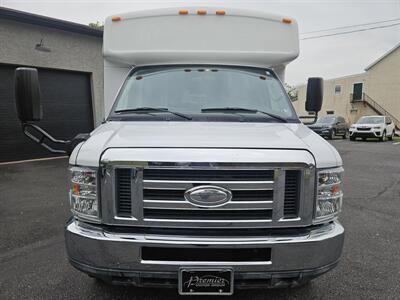 2014 Ford E-350 SD   - Photo 2 - Spring City, PA 19475