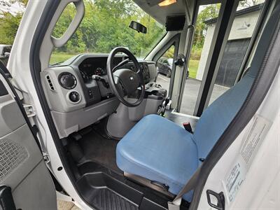 2014 Ford E-350 SD   - Photo 10 - Spring City, PA 19475