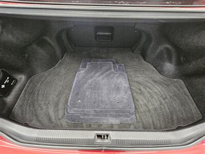 2010 Lexus ES   - Photo 15 - Spring City, PA 19475
