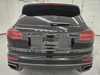 2017 Porsche Cayenne Platinum Edition   - Photo 6 - Spring City, PA 19475