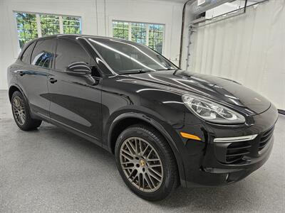 2017 Porsche Cayenne Platinum Edition   - Photo 3 - Spring City, PA 19475