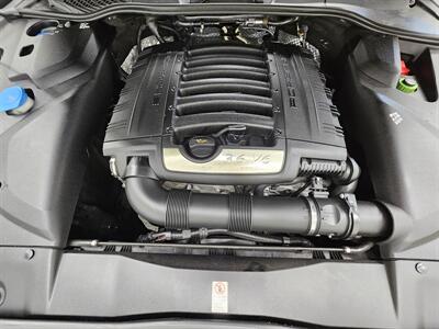 2017 Porsche Cayenne Platinum Edition   - Photo 9 - Spring City, PA 19475