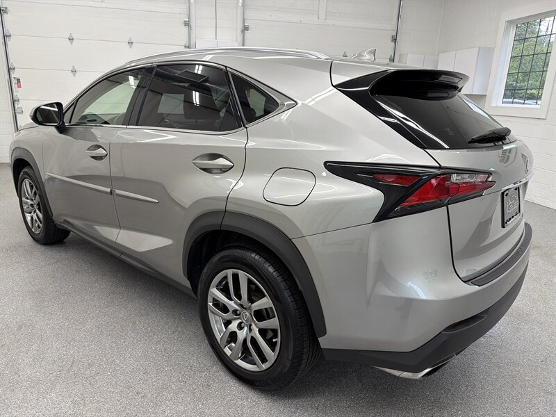 2015 Lexus NX 200t 8