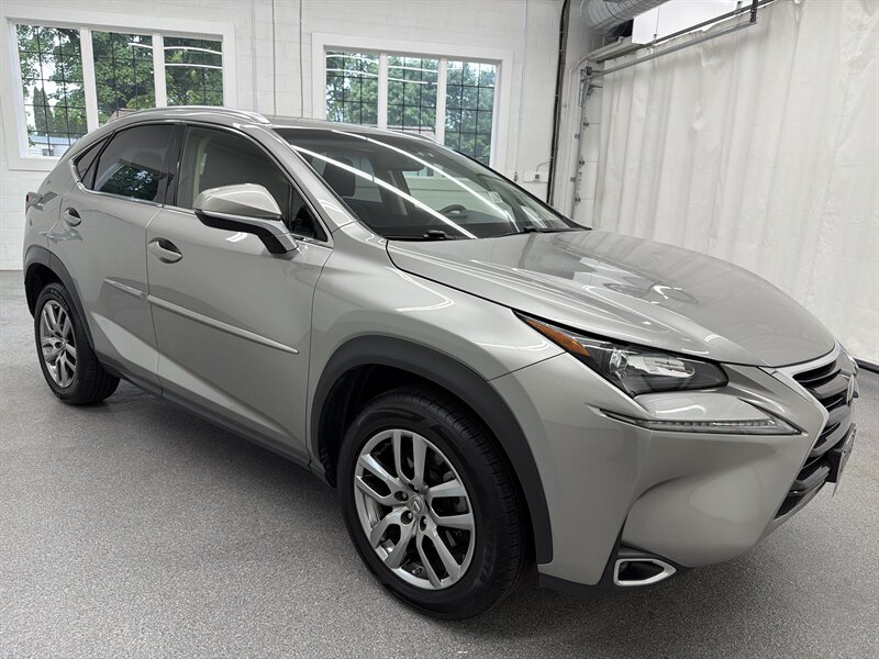 2015 Lexus NX 200t 4