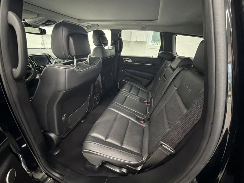 2020 Jeep Grand Cherokee Summit 12