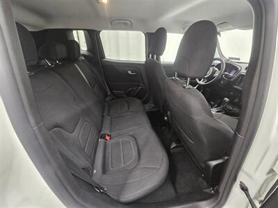 2020 Jeep Renegade Latitude   - Photo 14 - Spring City, PA 19475