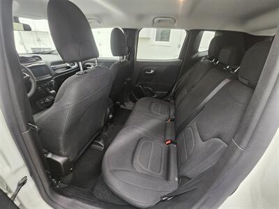 2020 Jeep Renegade Latitude   - Photo 11 - Spring City, PA 19475