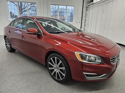 2017 Volvo S60 T5 Inscription Platinum   - Photo 3 - Spring City, PA 19475
