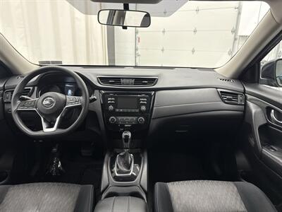 2017 Nissan Rogue S   - Photo 14 - Spring City, PA 19475