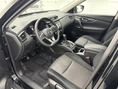 2017 Nissan Rogue S   - Photo 10 - Spring City, PA 19475