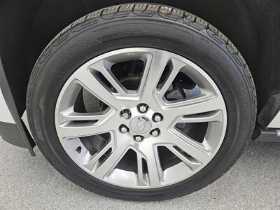 2018 Cadillac Escalade Premium Luxury   - Photo 15 - Spring City, PA 19475