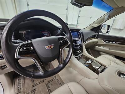 2018 Cadillac Escalade Premium Luxury   - Photo 11 - Spring City, PA 19475
