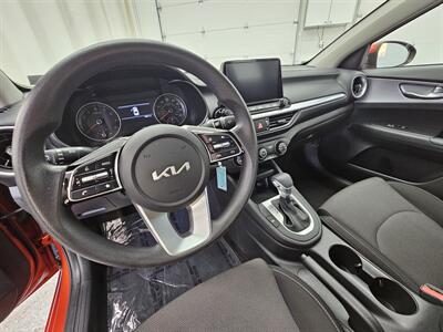 2022 Kia Forte LXS   - Photo 10 - Spring City, PA 19475