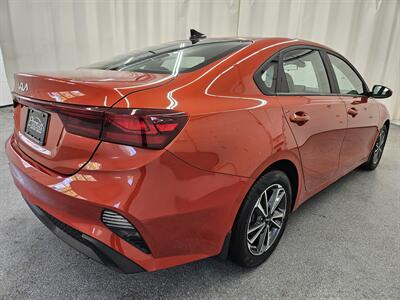 2022 Kia Forte LXS   - Photo 5 - Spring City, PA 19475