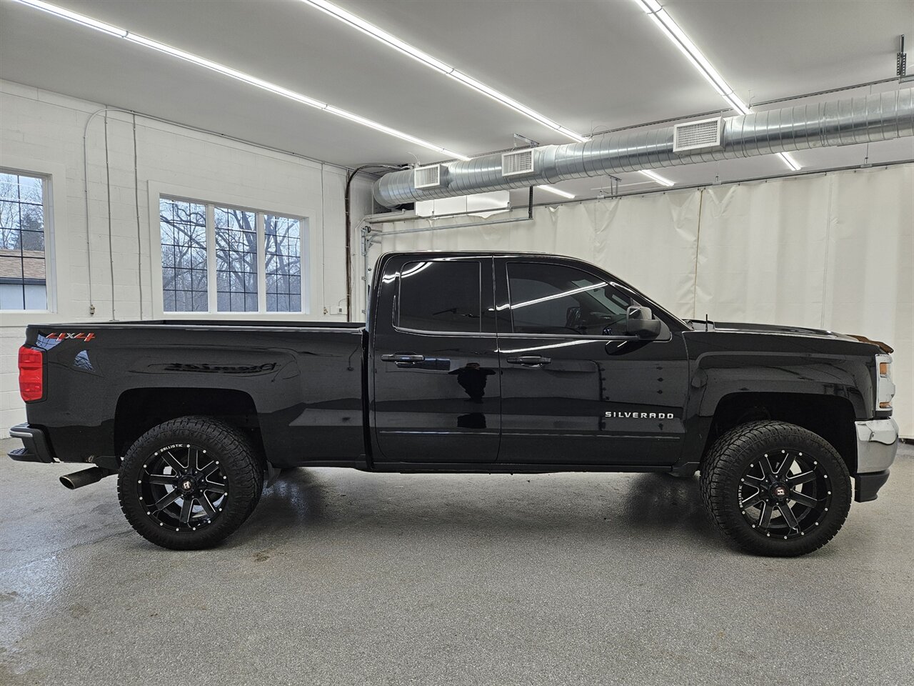 2018 Chevrolet Silverado 1500 LT   - Photo 4 - Spring City, PA 19475