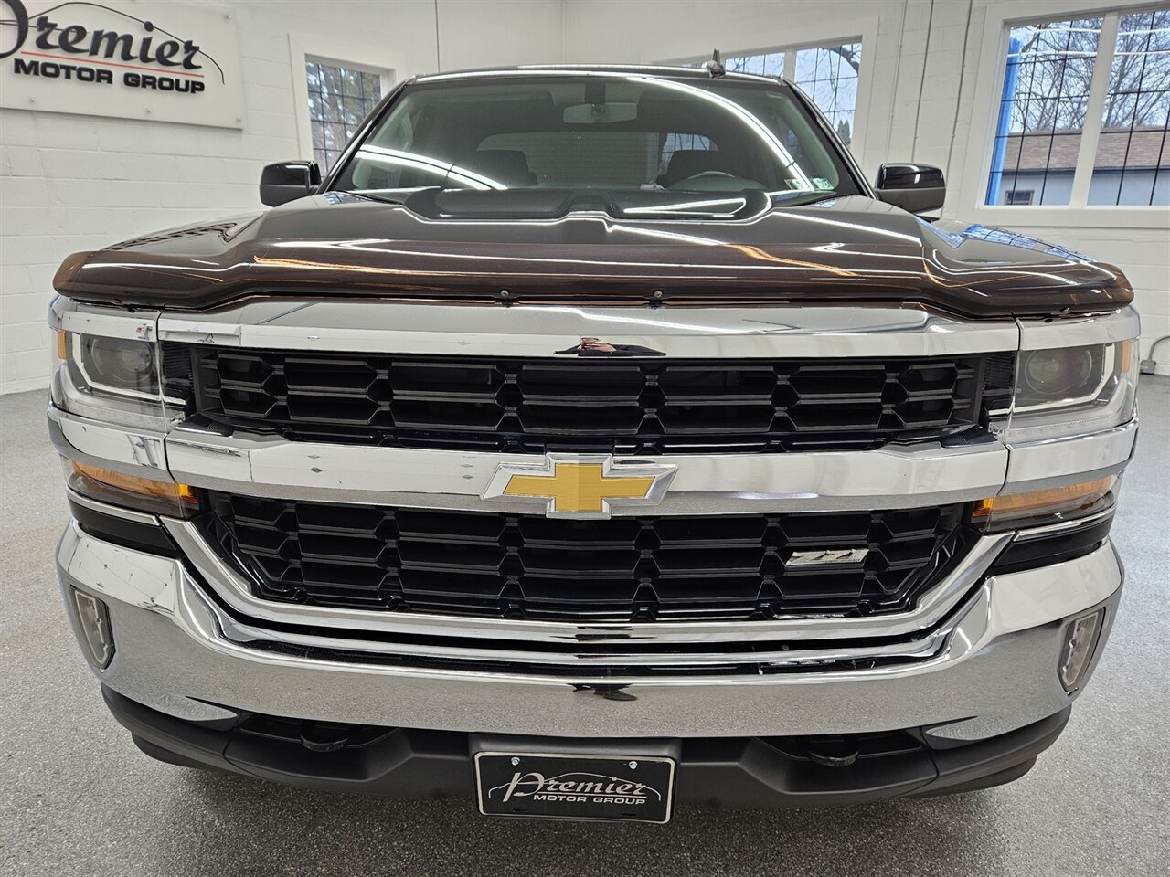 2018 Chevrolet Silverado 1500 LT   - Photo 2 - Spring City, PA 19475