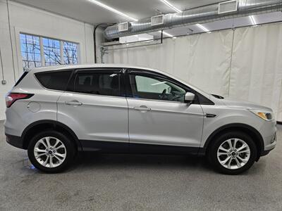 2017 Ford Escape SE - Photo 4 - Spring City, PA 19475