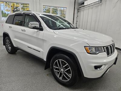 2017 Jeep Grand Cherokee Limited   - Photo 3 - Spring City, PA 19475