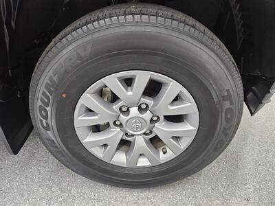 2019 Toyota Tacoma SR5 V6   - Photo 15 - Spring City, PA 19475