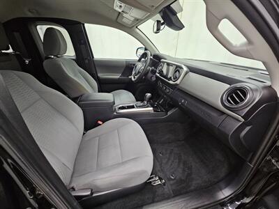 2019 Toyota Tacoma SR5 V6   - Photo 13 - Spring City, PA 19475