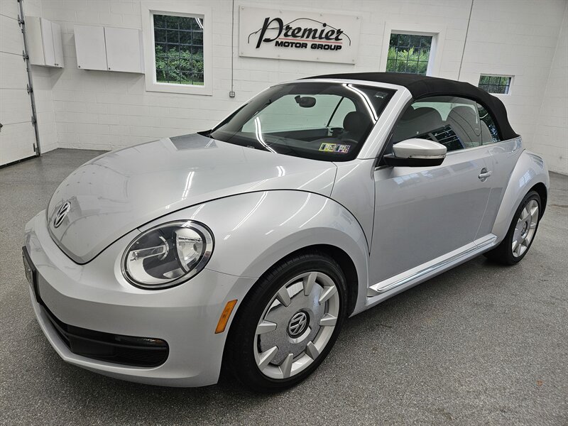 2014 Volkswagen Beetle Convertible 1.8T PZEV - Photo 1 - Spring City, PA 19475